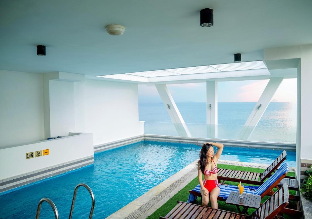 Dendro Beachfront Hotel Nha Trang Exteriör bild